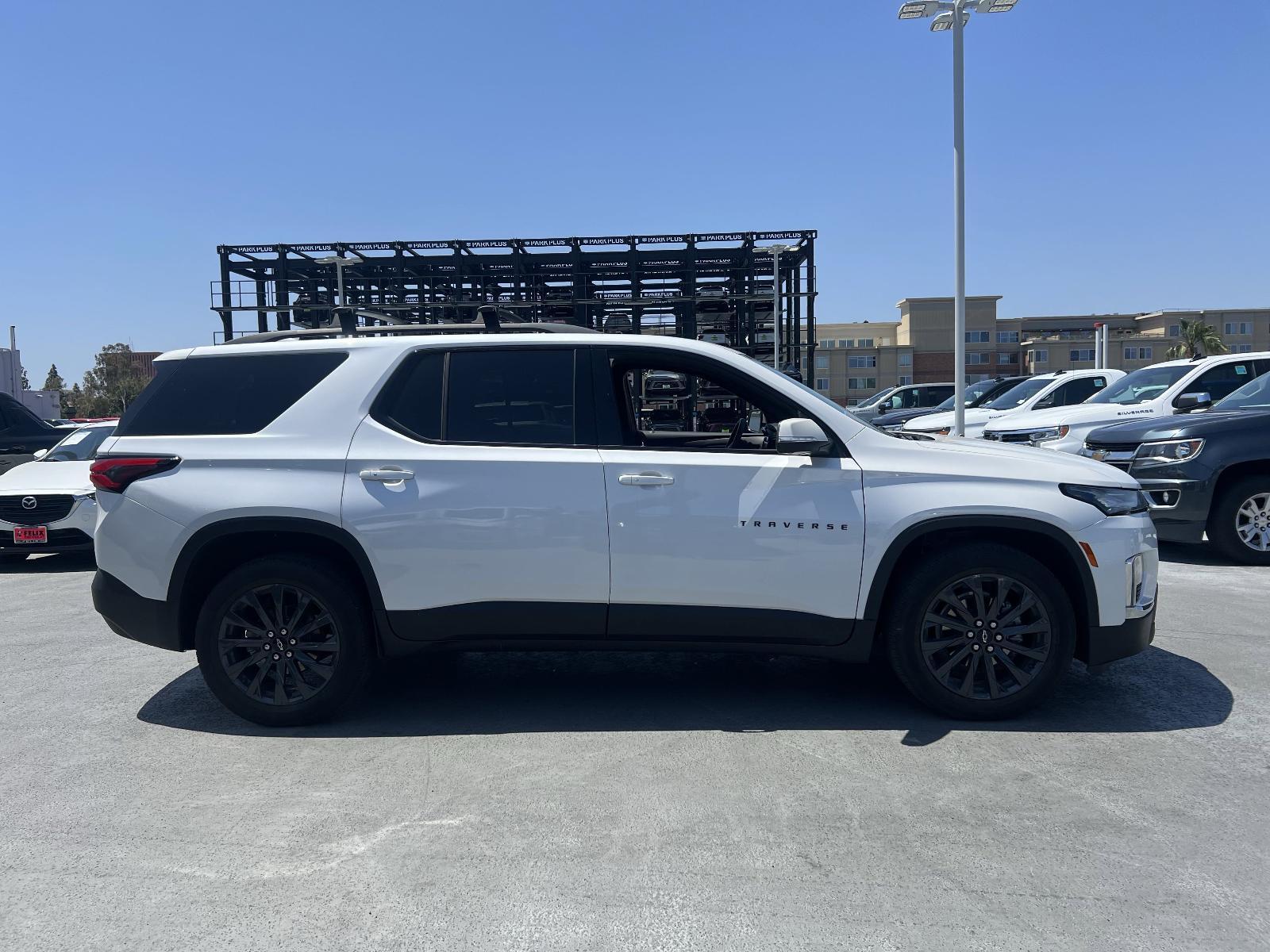2022 Chevrolet Traverse Vehicle Photo in LOS ANGELES, CA 90007-3794