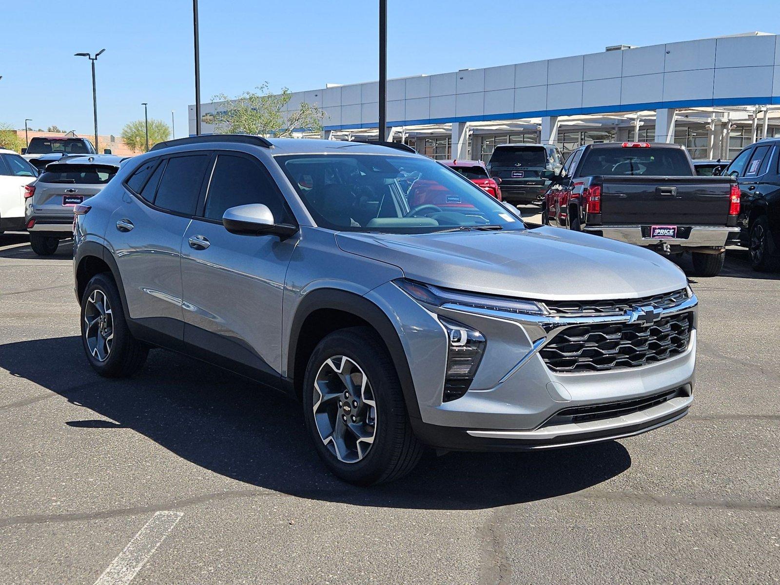 2025 Chevrolet Trax Vehicle Photo in GILBERT, AZ 85297-0446
