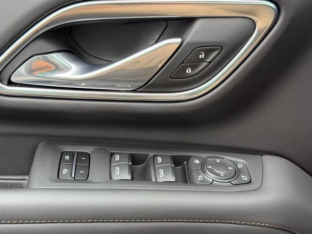 2024 Chevrolet Tahoe Vehicle Photo in COLUMBIA, MO 65203-3903