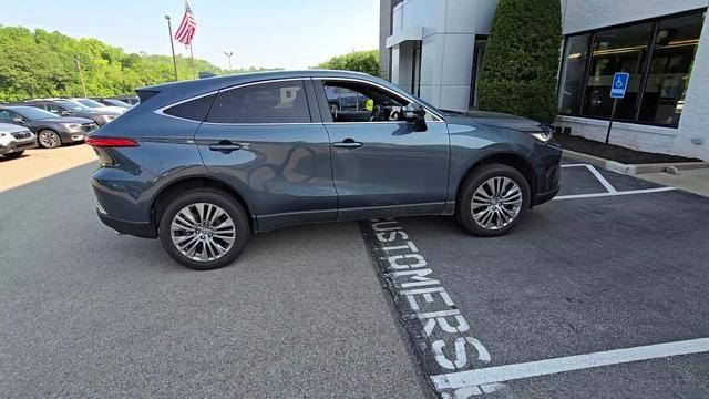 2024 Toyota Venza Vehicle Photo in Pleasant Hills, PA 15236