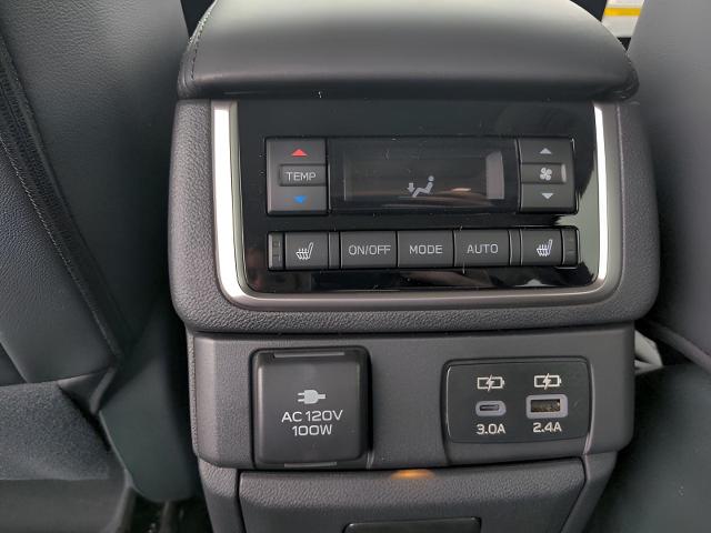2025 Subaru Ascent Vehicle Photo in Green Bay, WI 54304