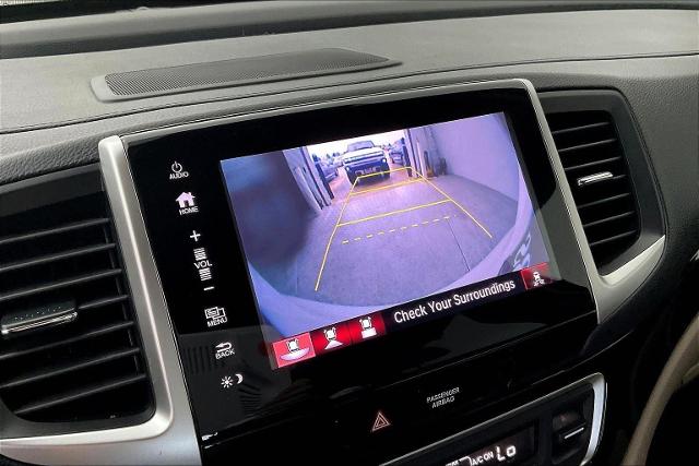 2017 Honda Pilot Vehicle Photo in Grapevine, TX 76051