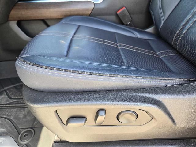 2022 Chevrolet Silverado 1500 Vehicle Photo in DENTON, TX 76210-9321