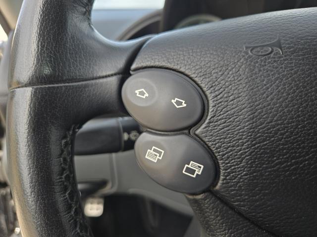 2003 Mercedes-Benz SL-Class Vehicle Photo in Weatherford, TX 76087