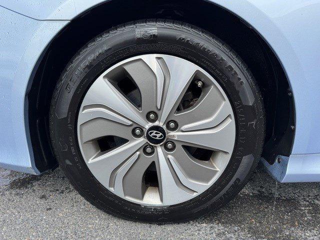 2015 Hyundai SONATA Hybrid Vehicle Photo in Mechanicsburg, PA 17050-1707