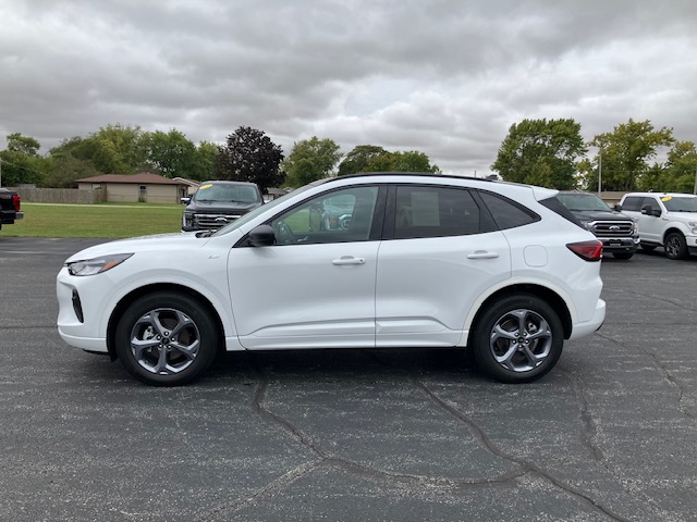 Used 2023 Ford Escape ST-Line with VIN 1FMCU9MN5PUA21548 for sale in Pontiac, IL