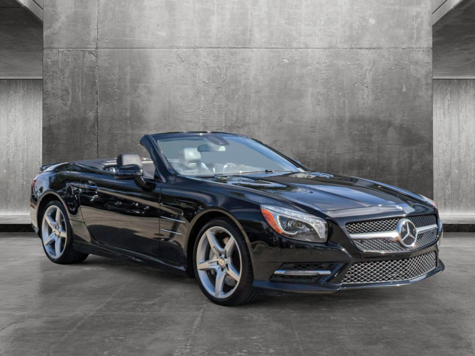 2013 Mercedes-Benz SL-Class Vehicle Photo in Coconut Creek, FL 33073