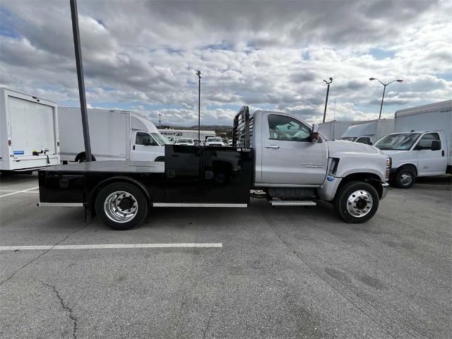 2023 Chevrolet Silverado 5500 HD Vehicle Photo in ALCOA, TN 37701-3235