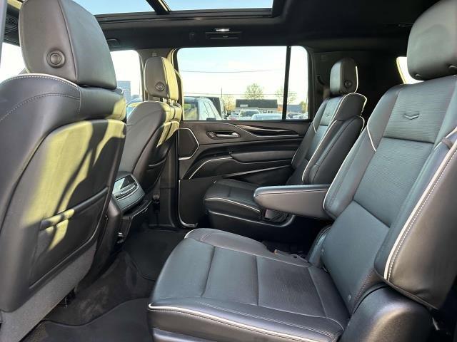 2023 Cadillac Escalade ESV Vehicle Photo in SAINT JAMES, NY 11780-3219