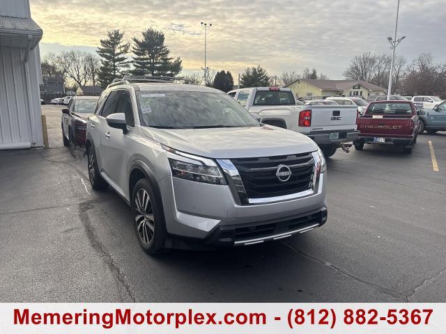 2024 Nissan Pathfinder Vehicle Photo in VINCENNES, IN 47591-5519