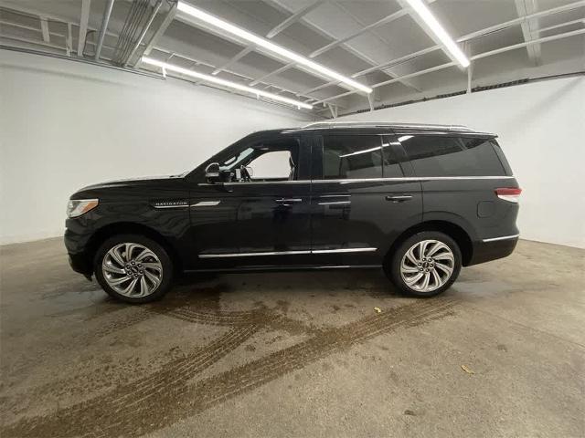 2022 Lincoln Navigator Vehicle Photo in PORTLAND, OR 97225-3518