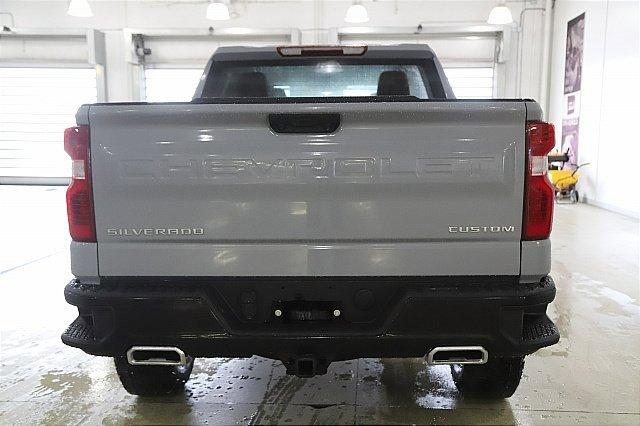 2025 Chevrolet Silverado 1500 Vehicle Photo in MEDINA, OH 44256-9001