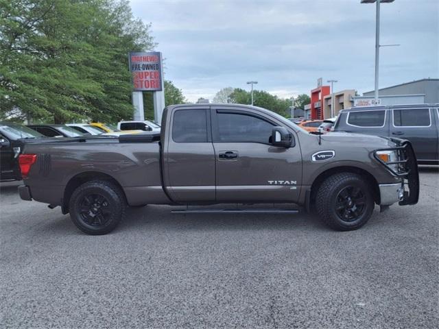Used 2017 Nissan Titan SV with VIN 1N6AA1C87HN553460 for sale in Clarksville, TN