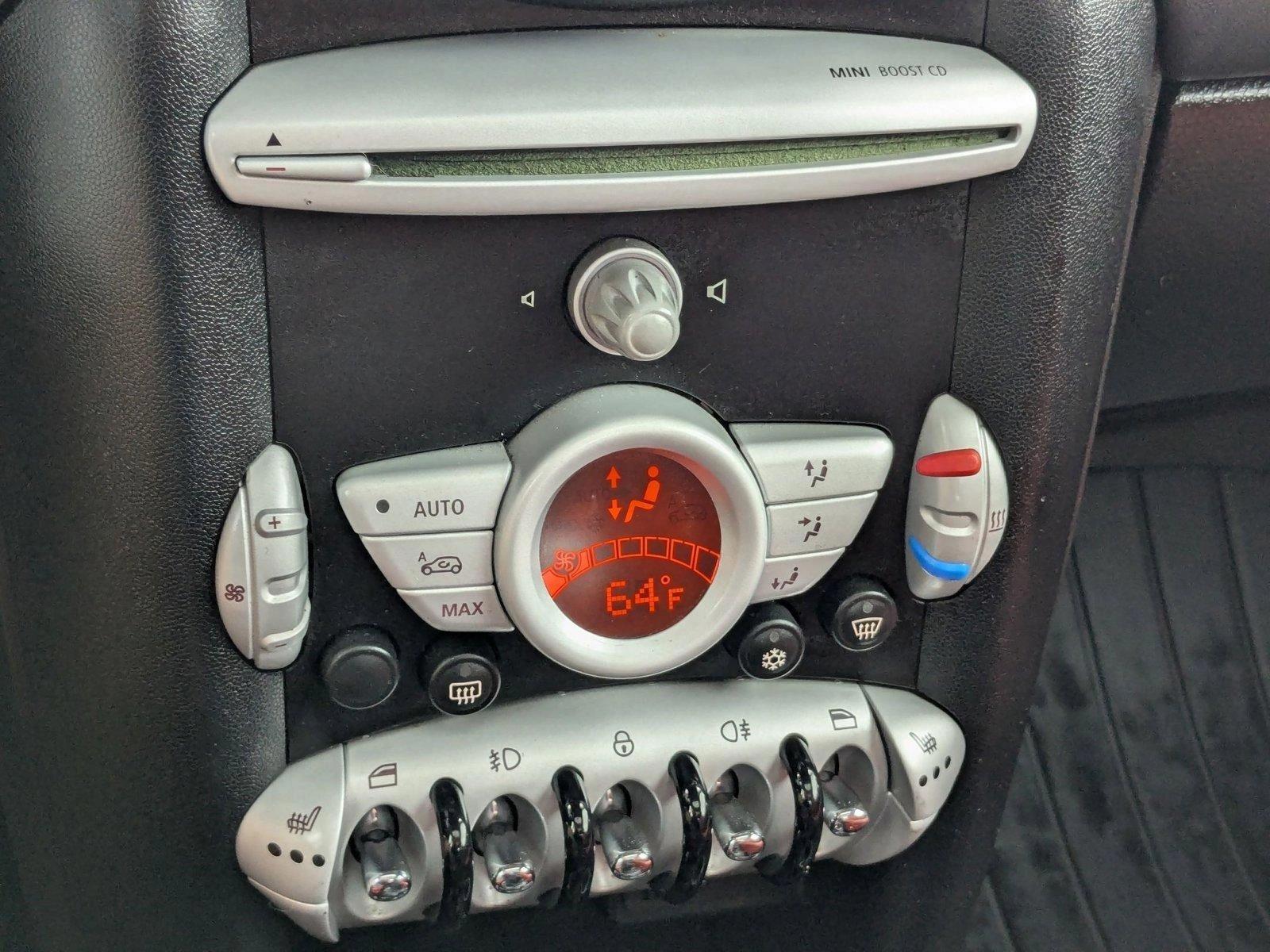 2009 MINI John Cooper Works Hardtop Vehicle Photo in Spokane Valley, WA 99212