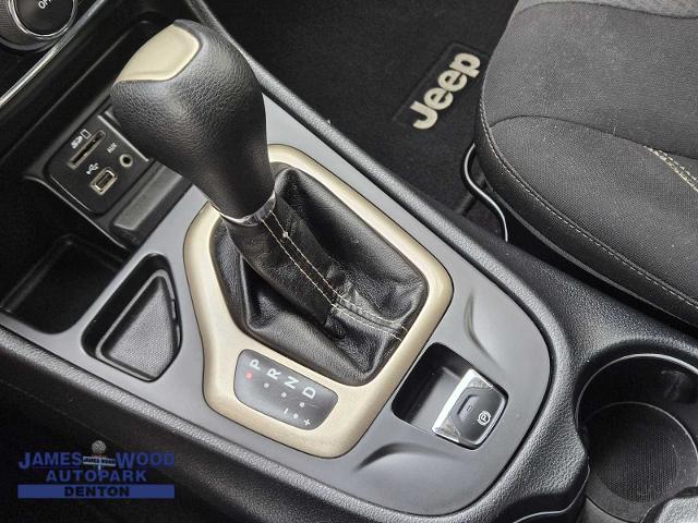 2016 Jeep Cherokee Vehicle Photo in DENTON, TX 76210-9321