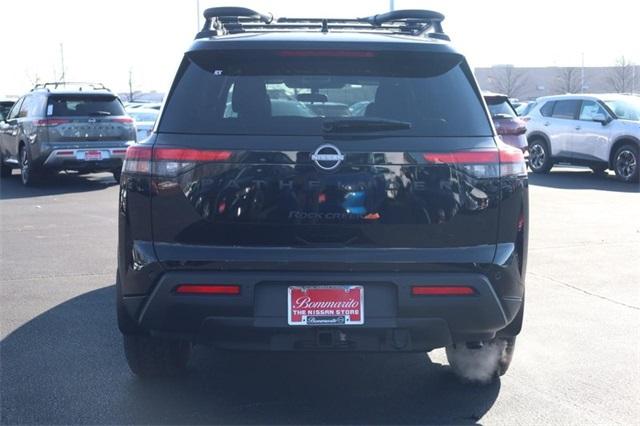 2025 Nissan Pathfinder Vehicle Photo in Hazelwood, MO 63042