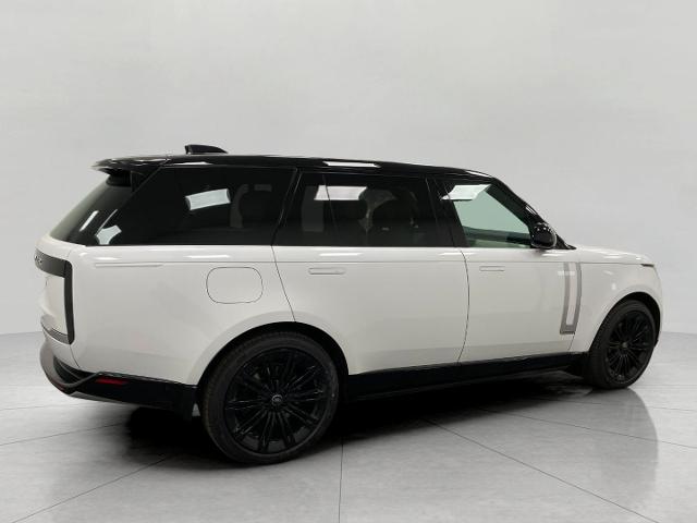 2025 Range Rover Vehicle Photo in Appleton, WI 54913