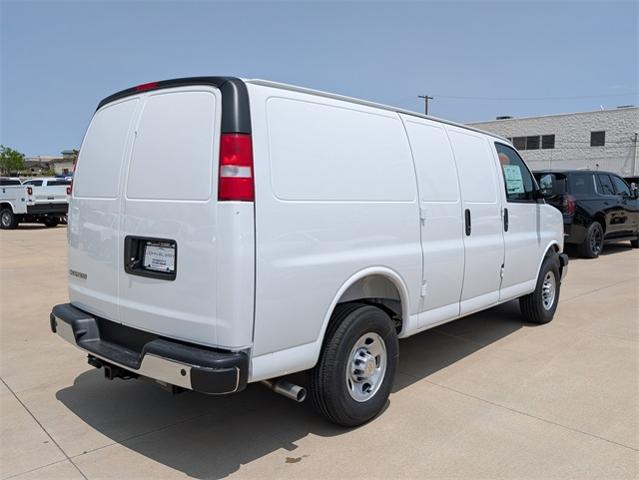 2025 Chevrolet Silverado 3500 HD CC Vehicle Photo in ENGLEWOOD, CO 80113-6708