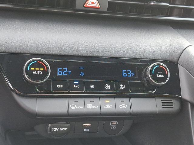 2025 Hyundai ELANTRA Vehicle Photo in Philadelphia, PA 19116