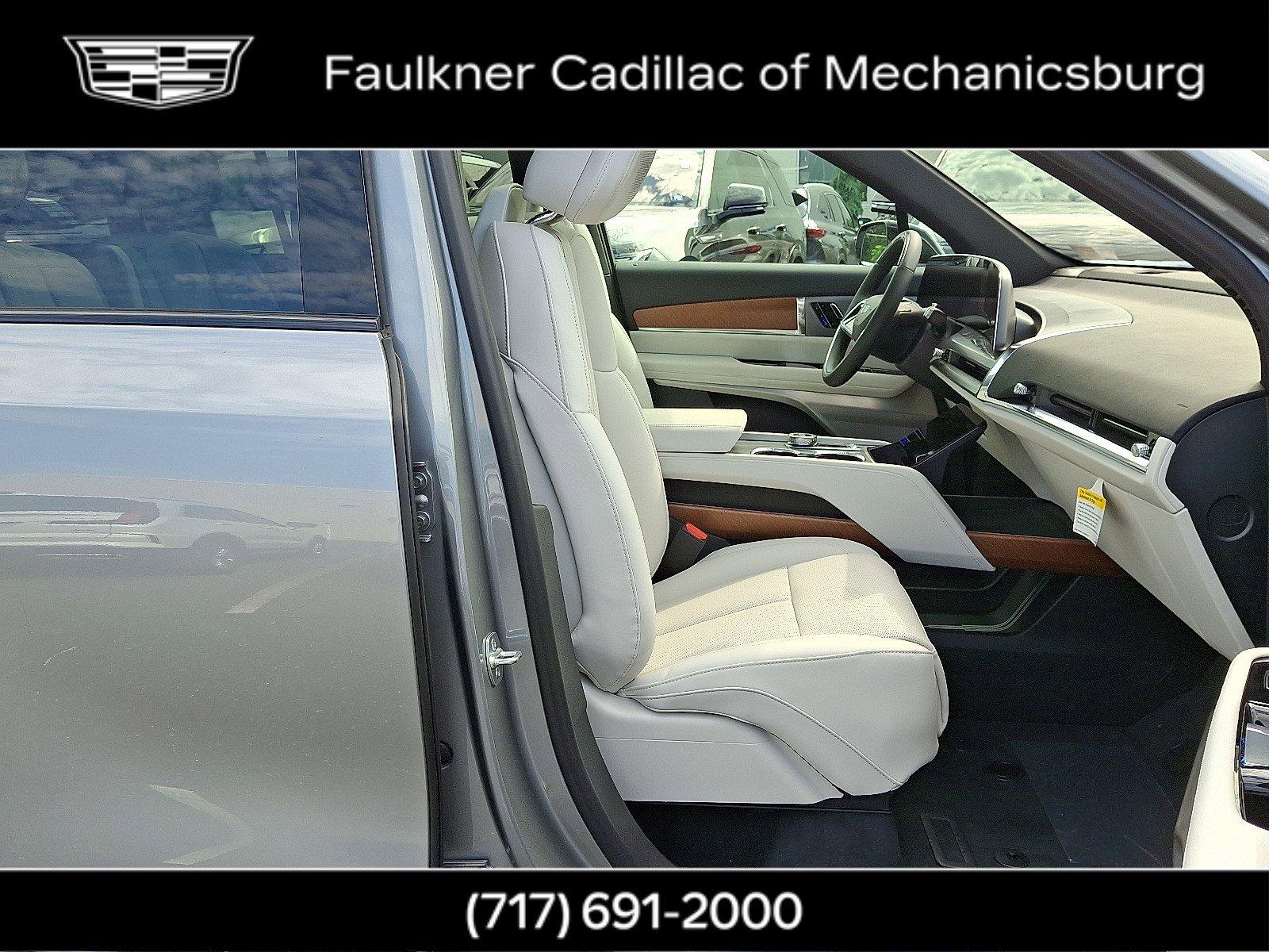 2026 Cadillac VISTIQ Vehicle Photo in MECHANICSBURG, PA 17050-1707