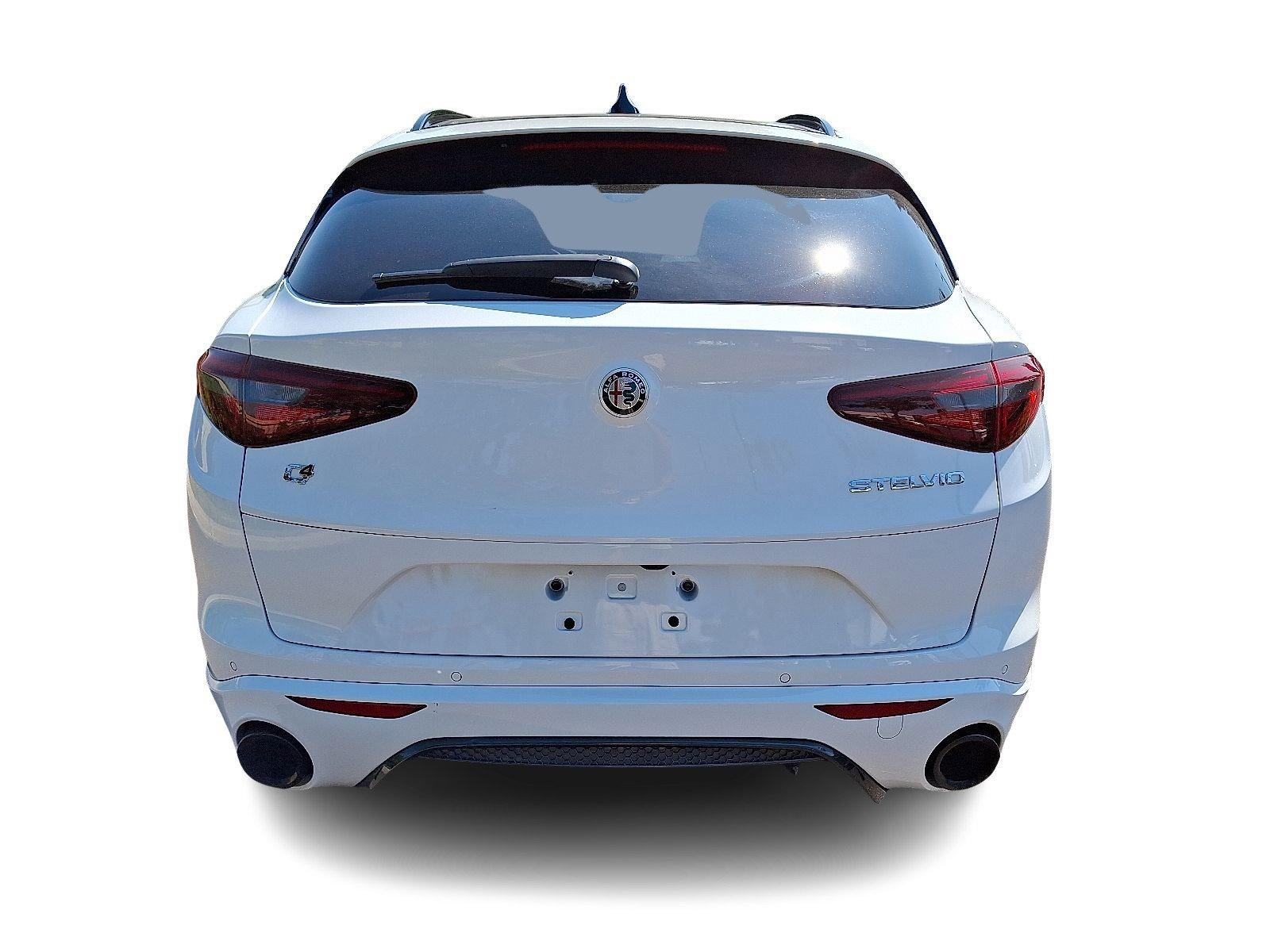 2022 Alfa Romeo Stelvio Vehicle Photo in Willow Grove, PA 19090