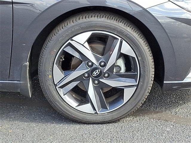 2023 Hyundai ELANTRA Vehicle Photo in New Bloomfield, PA 17068