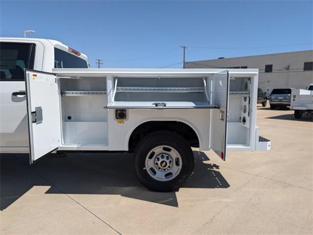 2024 Chevrolet Silverado 2500 HD Vehicle Photo in ENGLEWOOD, CO 80113-6708