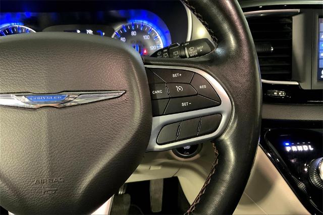 2020 Chrysler Pacifica Vehicle Photo in Lees Summit, MO 64086