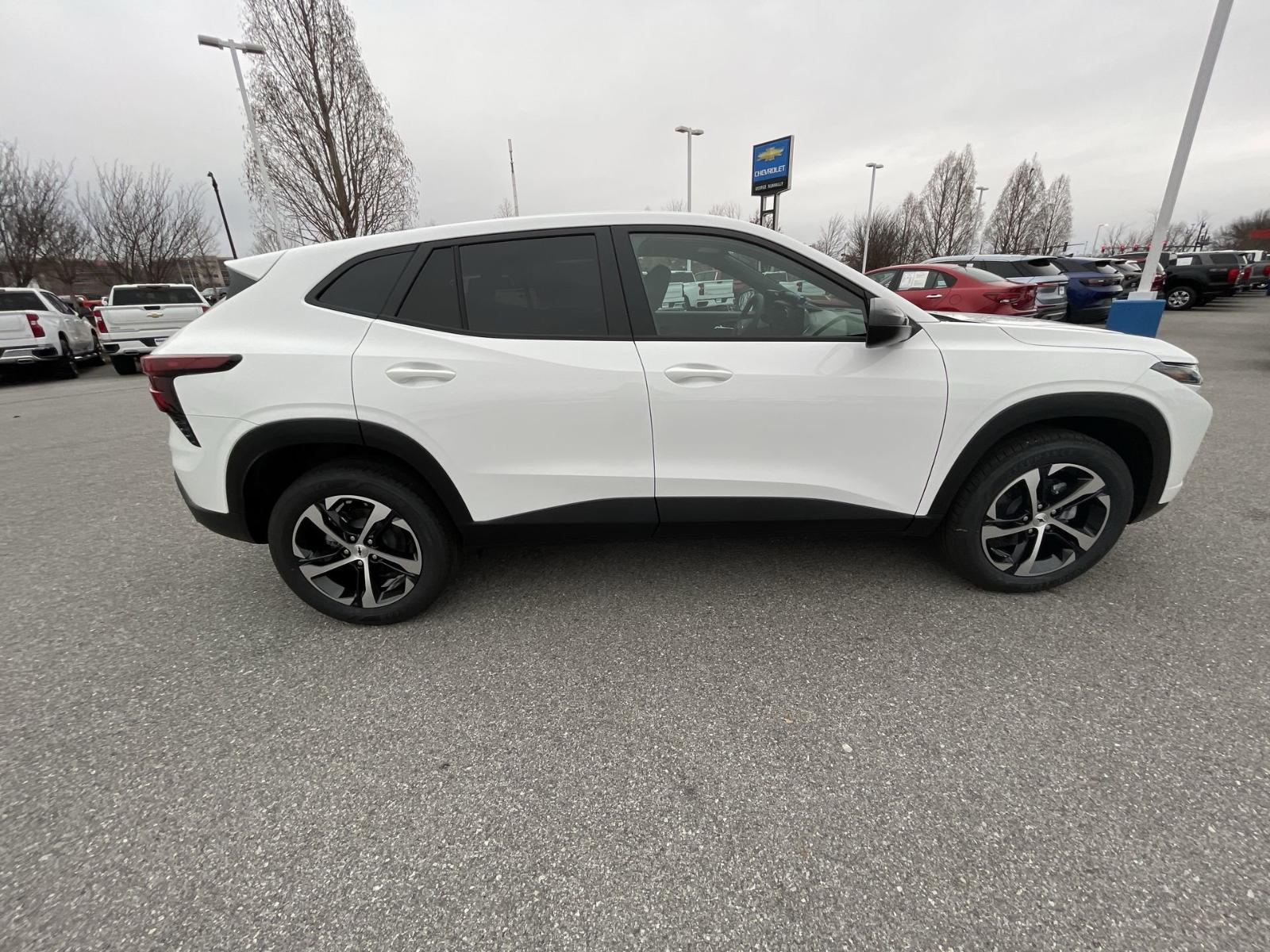 2025 Chevrolet Trax Vehicle Photo in BENTONVILLE, AR 72712-4322