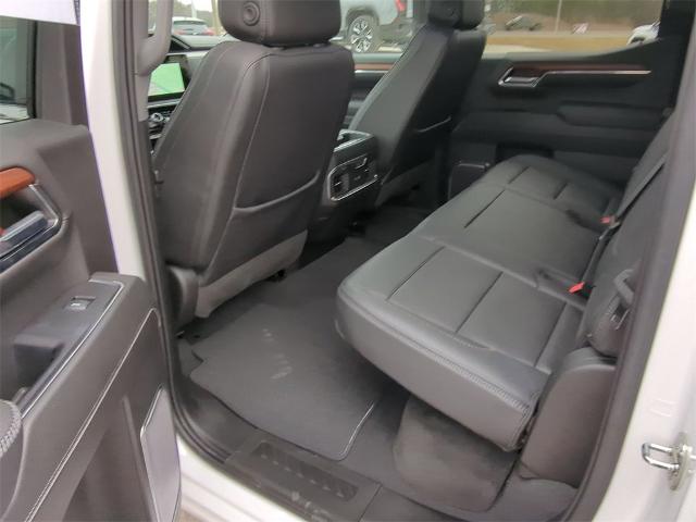 2023 GMC Sierra 1500 Vehicle Photo in ALBERTVILLE, AL 35950-0246