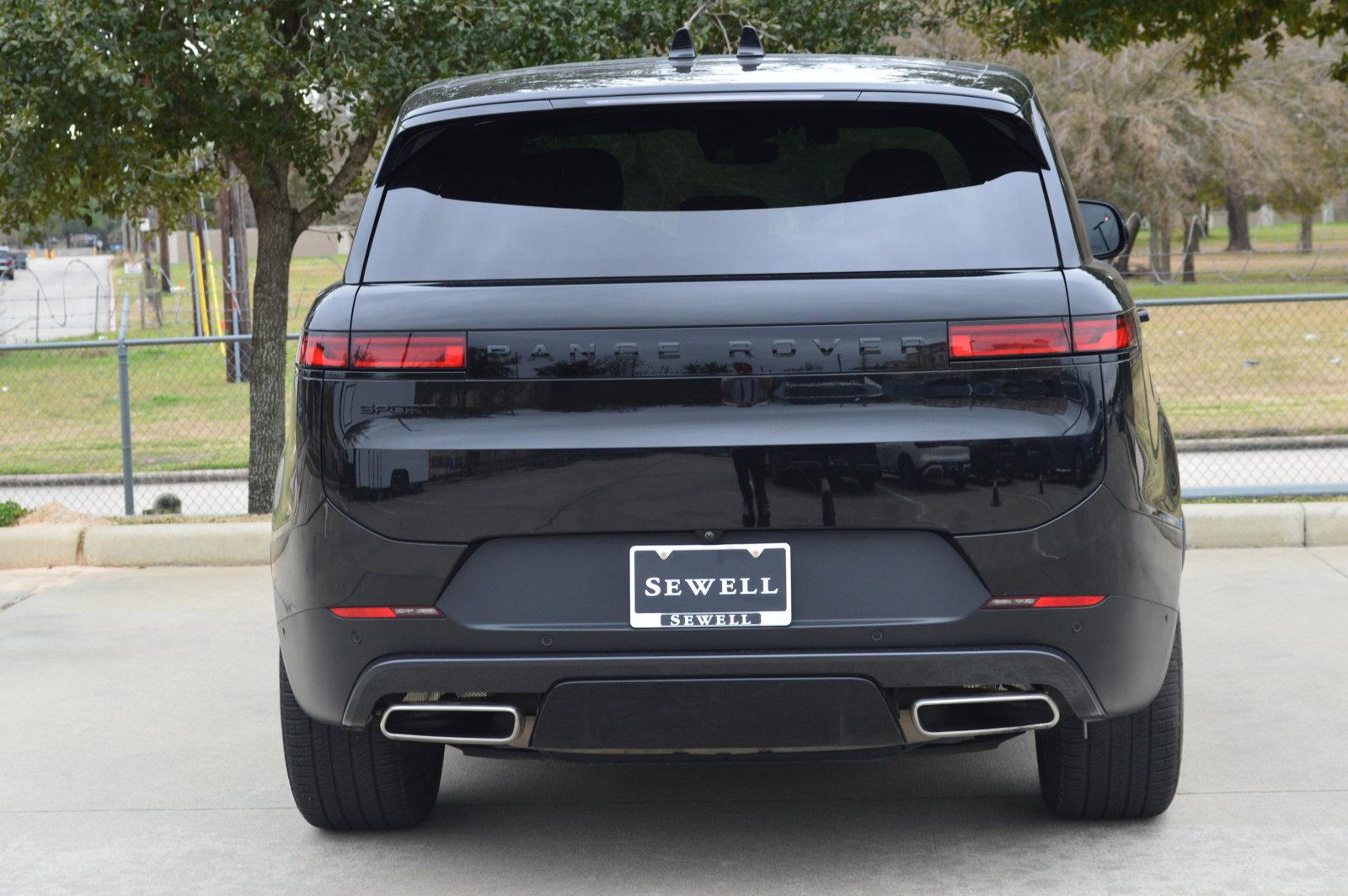 2024 Range Rover Sport Vehicle Photo in Houston, TX 77090