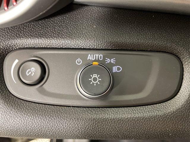 2025 Chevrolet Trax Vehicle Photo in PHOENIX, AZ 85014-3381