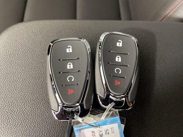 2025 Chevrolet Trax Vehicle Photo in PHOENIX, AZ 85014-3381