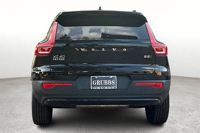 2025 Volvo XC40 Vehicle Photo in Houston, TX 77007