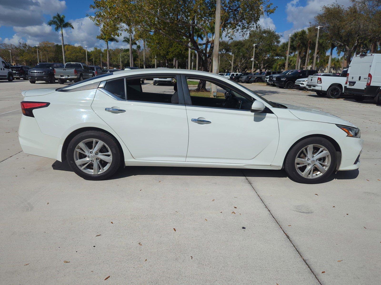 2019 Nissan Altima Vehicle Photo in Pembroke Pines, FL 33027