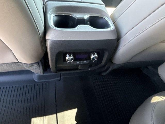 2025 GMC Acadia Vehicle Photo in ALBERTVILLE, AL 35950-0246
