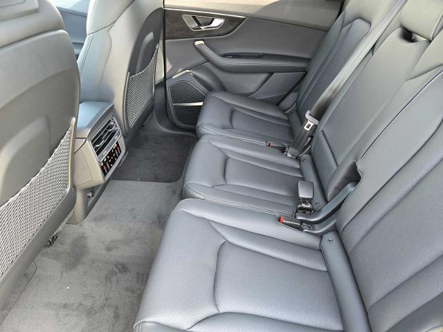 2025 Audi Q7 Vehicle Photo in SUGAR LAND, TX 77478