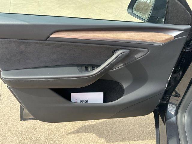 2024 Tesla Model Y Vehicle Photo in MEDINA, OH 44256-9631
