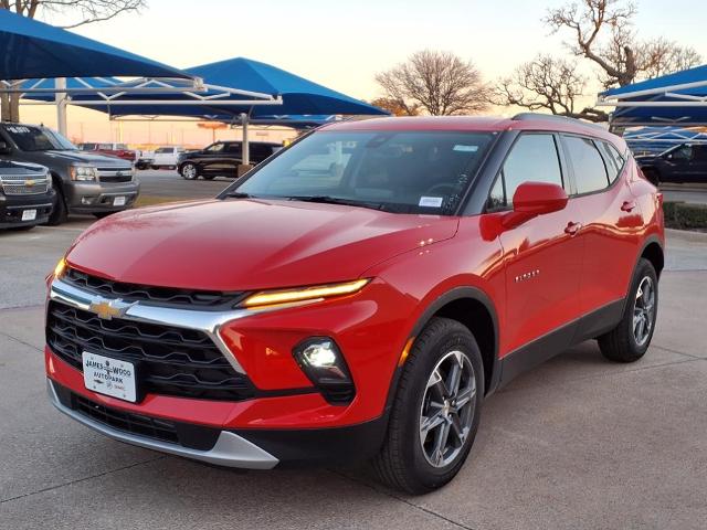 2025 Chevrolet Blazer Vehicle Photo in Denton, TX 76205
