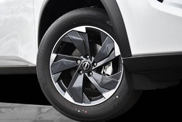 2025 Nissan Rogue Vehicle Photo in Ballwin, MO 63011