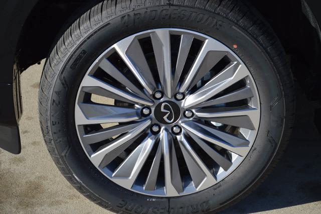 2025 INFINITI QX80 Vehicle Photo in Houston, TX 77090