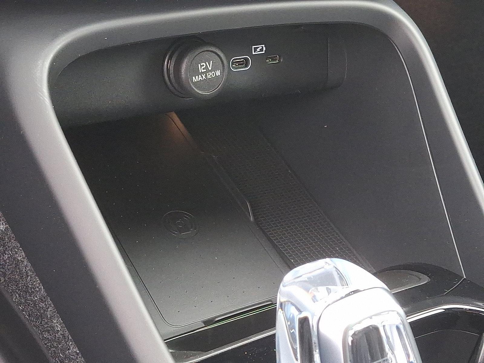 2025 Volvo XC40 Vehicle Photo in Trevose, PA 19053
