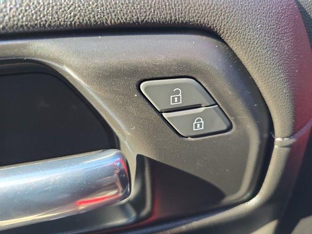 2021 Chevrolet Silverado 1500 Vehicle Photo in Pleasant Hills, PA 15236