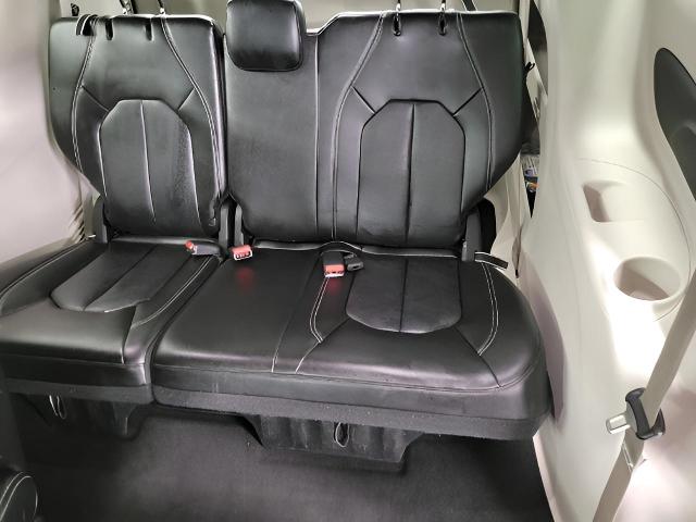 2023 Chrysler Pacifica Vehicle Photo in Green Bay, WI 54304