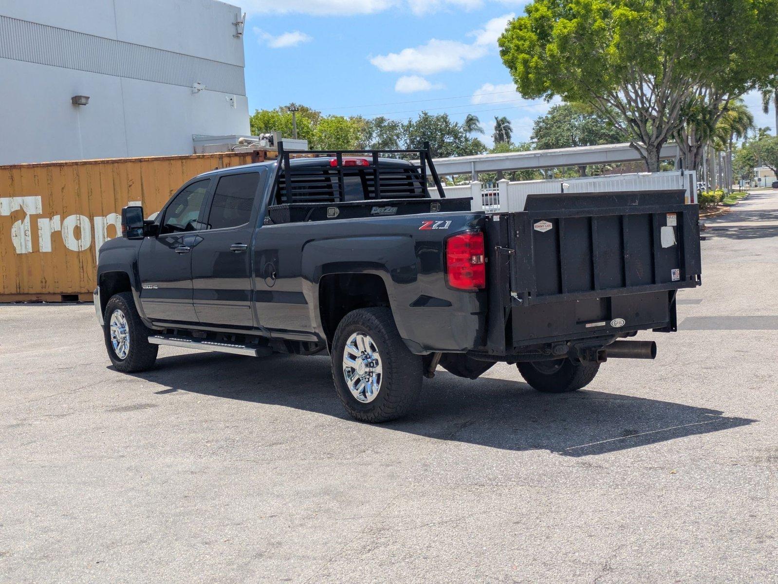 2018 Chevrolet Silverado 2500 HD Vehicle Photo in GREENACRES, FL 33463-3207