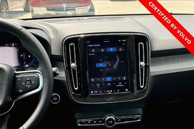 2023 Volvo XC40 Vehicle Photo in Grapevine, TX 76051