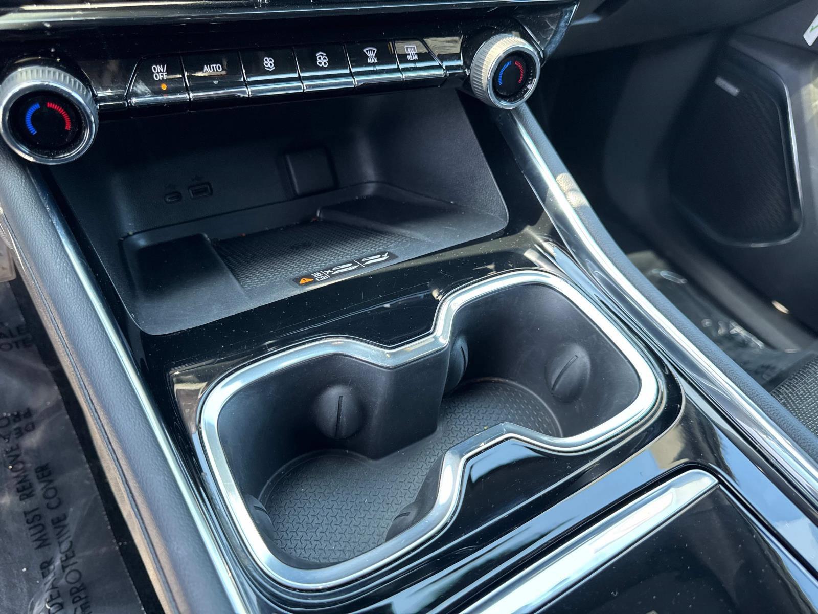 2024 Chevrolet Traverse Vehicle Photo in LOS ANGELES, CA 90007-3794