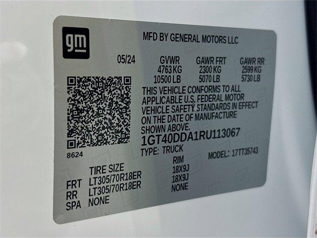2024 GMC HUMMER EV Pickup Vehicle Photo in PUYALLUP, WA 98371-4149