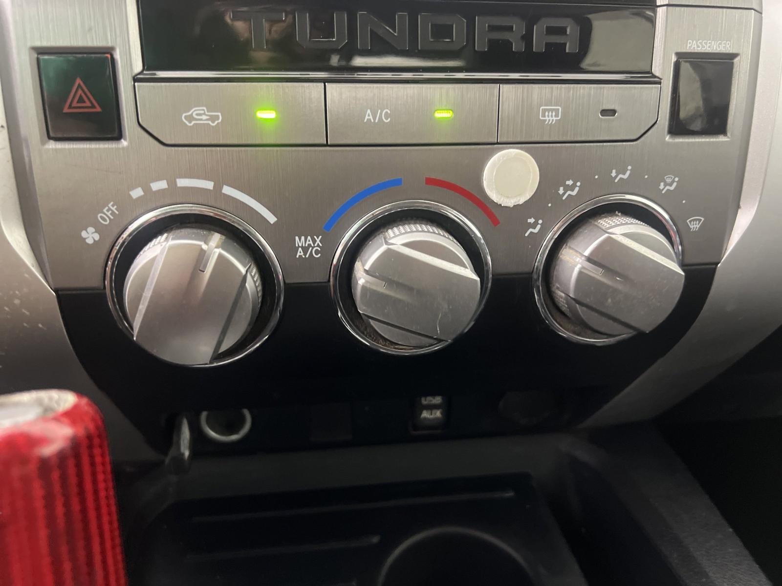 2017 Toyota Tundra 2WD Vehicle Photo in GEORGETOWN, TX 78626-7508