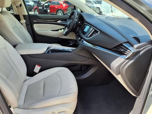 2024 Buick Enclave Vehicle Photo in Tampa, FL 33612